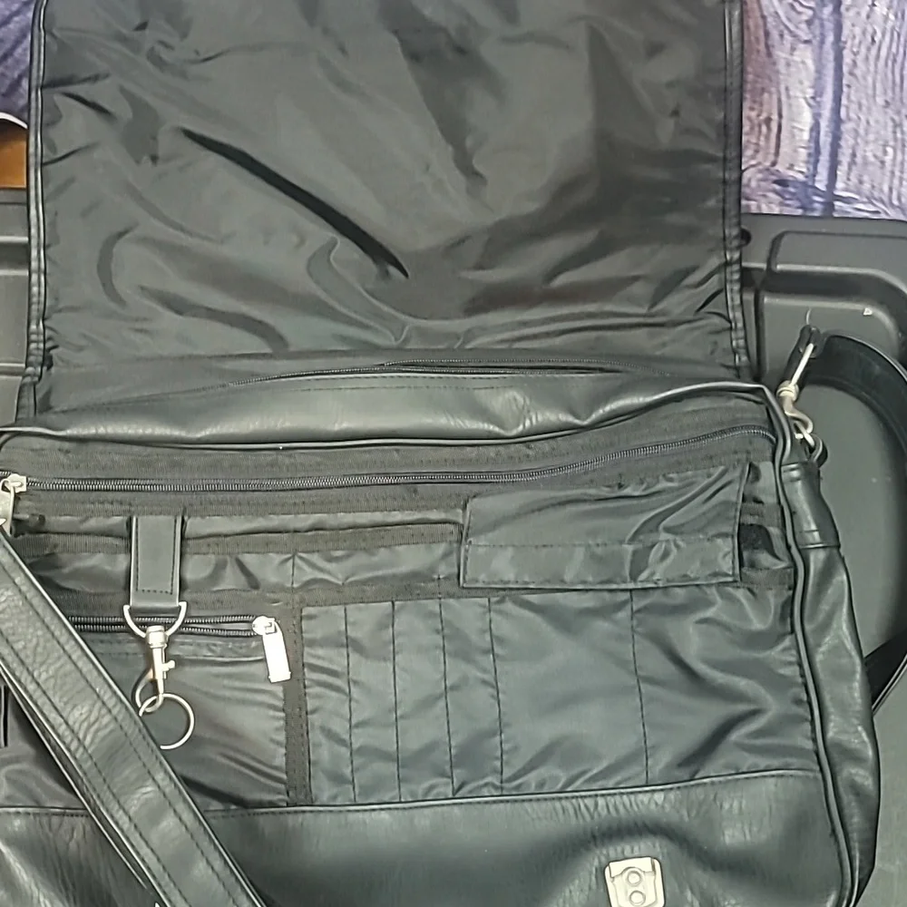 Hit Leather Laptop Bag Good Condition